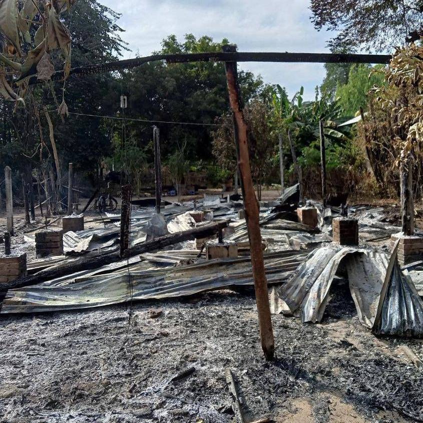 စစ်ကောင်စီတပ်က နေအိမ် ၇ လုံးနဲ့အတူ အသက် ၈၀ အဘွားကိုပါ မီးရှို့သတ်သွား