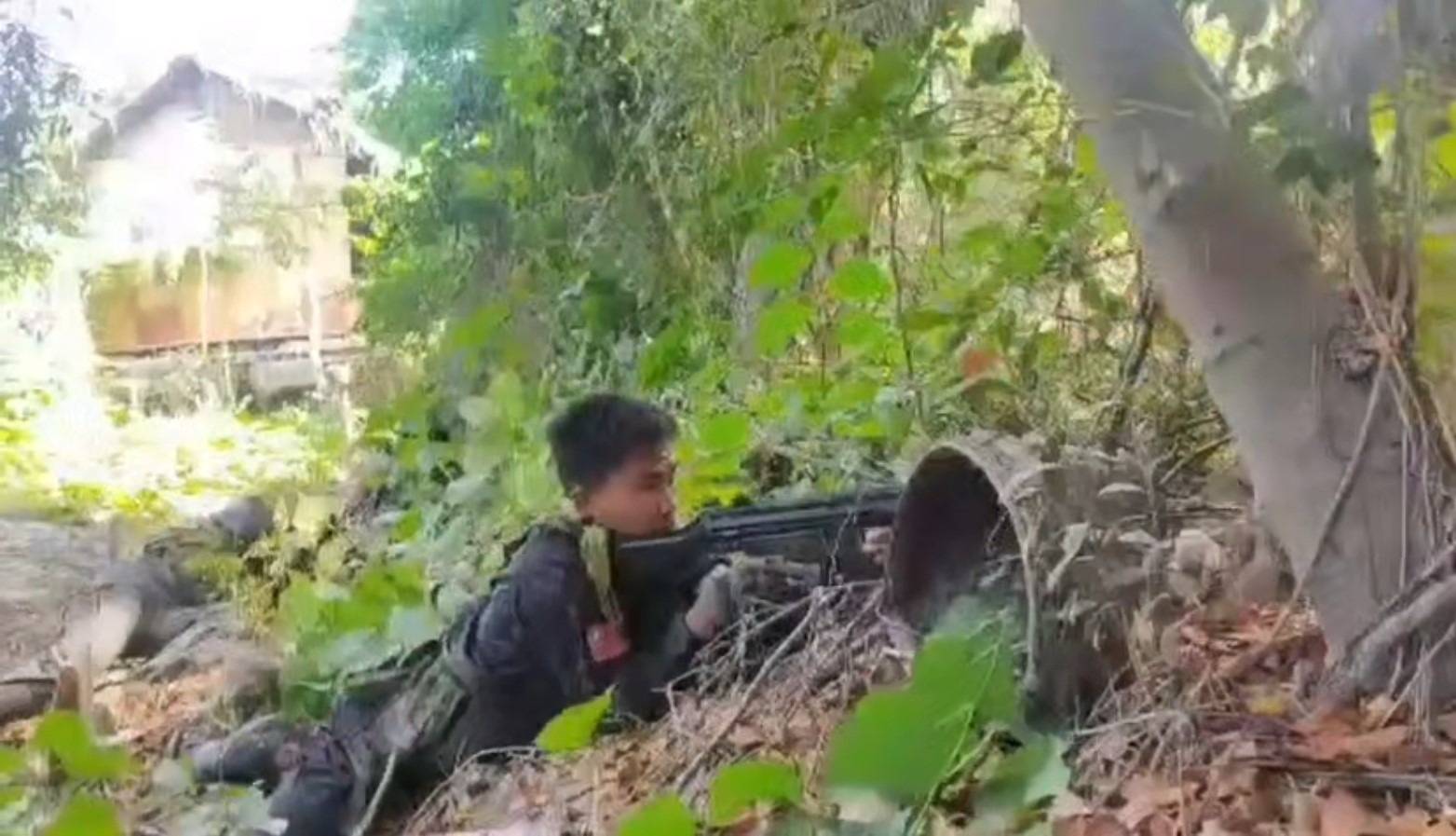 ပျူအားကောင်းတဲ့ရွာကိုလာတဲ့ ထောက်ပို့စစ်ကြောင်းကို ကာကွယ်ရေးပူးပေါင်းတပ်တွေ ကြားဖြတ်တိုက်ခိုက်