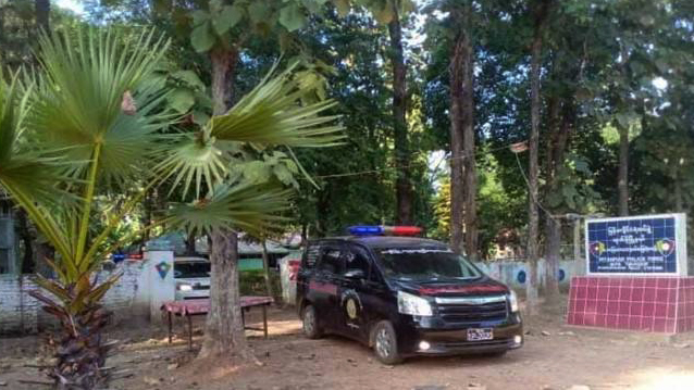 အုတ်ဖိုမြို့မရဲစခန်း လက်နက်ကြီးနဲ့ ပစ်ခတ်ခံရပြီးနောက် မြို့ခံ ၆ ဦးဖမ်းဆီးခံရ