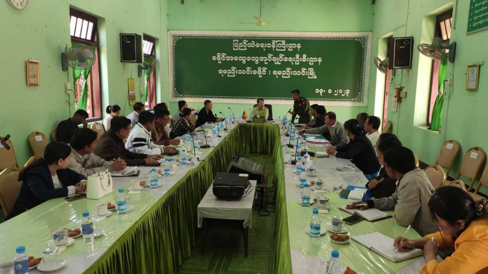ရမည်းသင်းခရိုင်စစ်ကောင်စီအဖွဲ့ဝင် ၁ ဦး နေအိမ်မှာ သေနတ်နဲ့ပစ်ခံရ