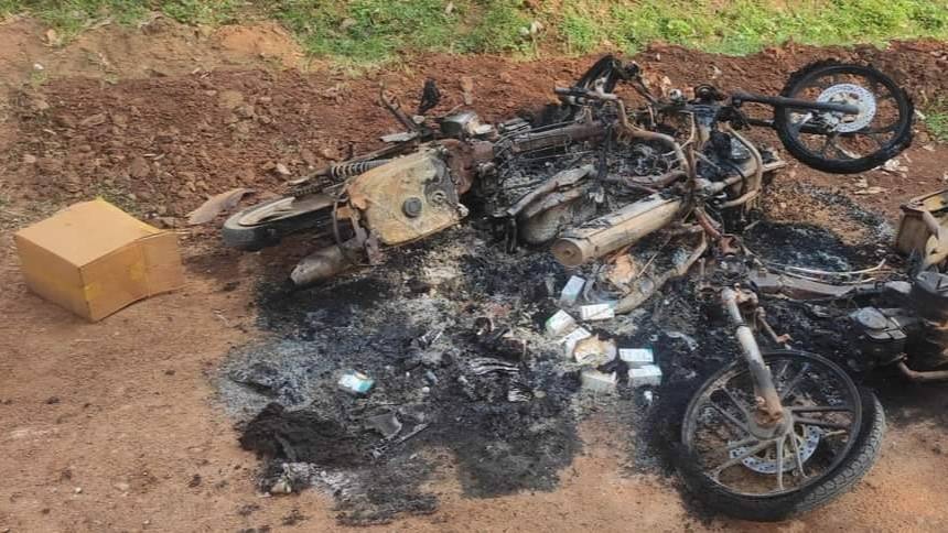 ကောလင်းမှာ ကျေးရွာ ပကဖ ရဲဘော်အပါ အမျိုးသား ၅ ဦးအသတ်ခံရ