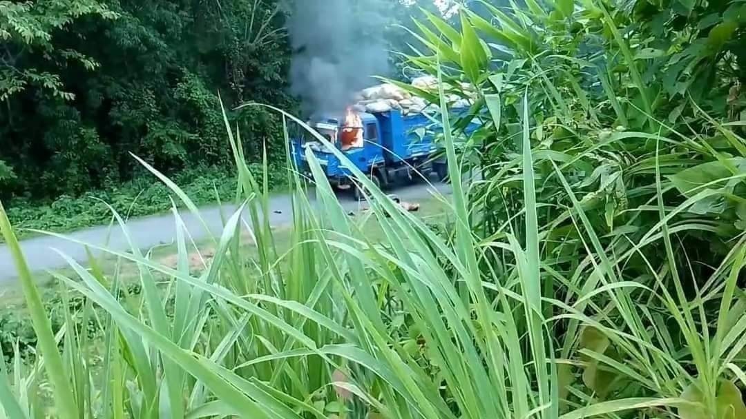 စစ်ကောင်စီ ဝင်ငွေဖြတ်တောက်ဖို့ ပဲခူးရိုးမပေါ်ကို ကုန်တင်ယာ​ဉ်တက်ရောက်ခွင့် PDF ပိတ်ပင်