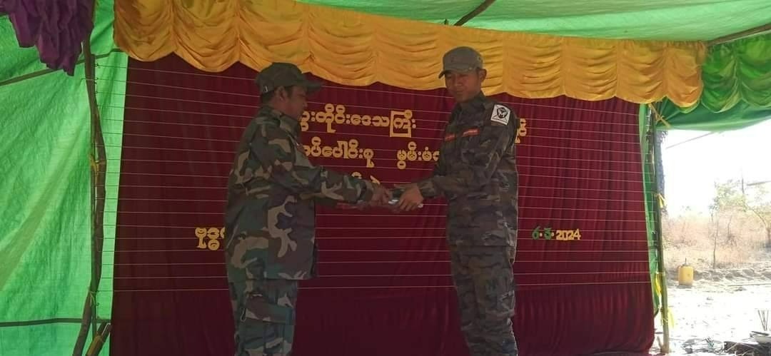 မကွေးမှာ PDF ရဲဘော် ၄၂ ဦးကို တိုက်ခိုက်စွမ်းရည်မြှင့်တင်မှုသင်တန်းပေးပြီး သင်တန်းဆင်းပွဲပြုလုပ်