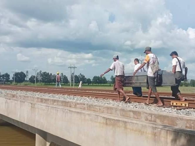 ပဲခူးမှာ ချောင်းထဲရေဆင်းကူးတဲ့ ကလေး ၂ ဦး ရေနစ်သေဆုံး