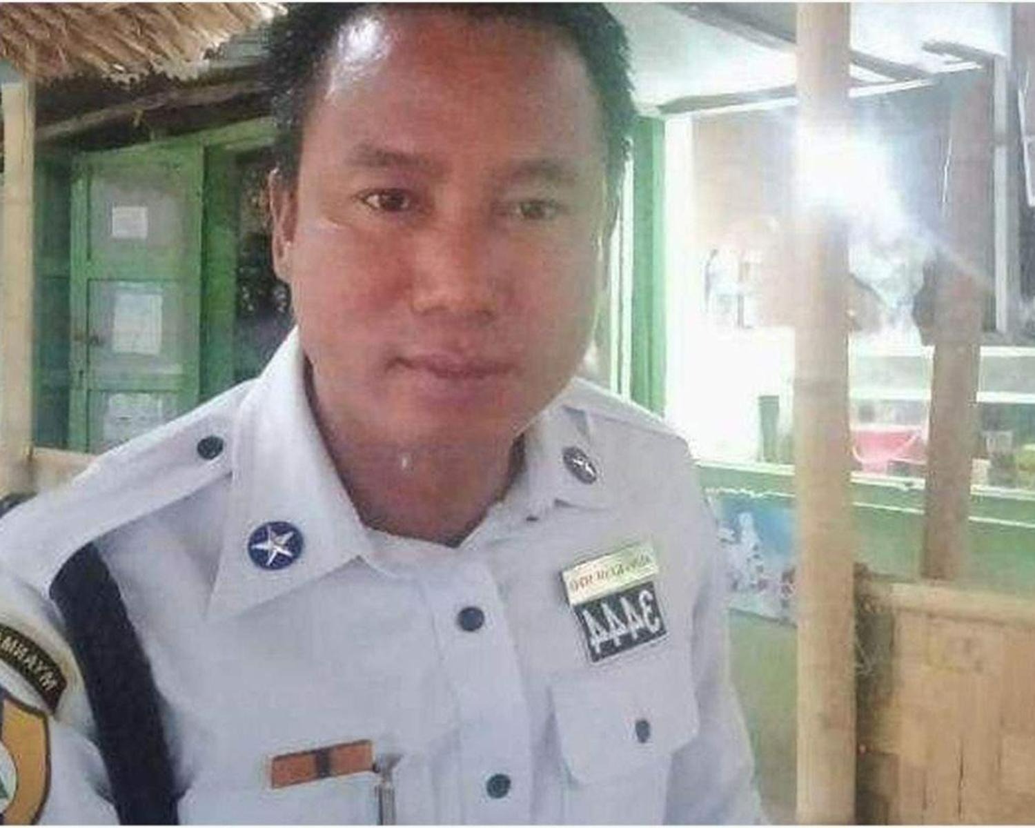 နေအိမ်ခိုးပြန်လာတဲ့ ယာဉ်ထိန်းရဲကို PDF ကပစ်ခတ်ရှင်းလင်း