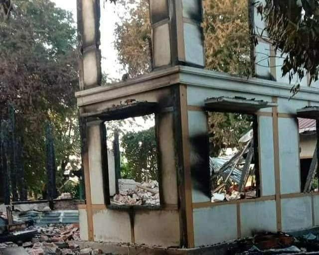 အင်းတော်နယ်က နေအိမ် ၄၀ ကျော်နဲ့ စပါးကျီ ၃၀ ကို စစ်ကောင်စီမီးရှို့ ဖျက်စီးသွား