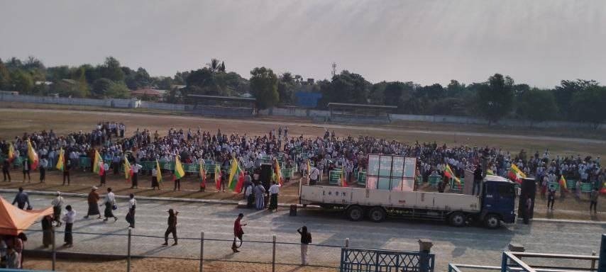 ပဲခူးမှာ ကြံ့ခိုင်ရေးပါတီဝင်တွေ ဦးဆောင်ပြီး စစ်မှုမထမ်းမနေရဥပဒေ ထောက်ခံပွဲပြုလုပ်