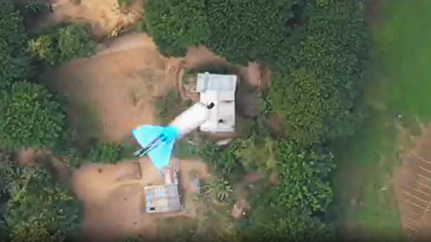 မြေတိုင်းရွာဥက္ကဌအိမ်ကို PDF တပ်ဖွဲ့မှ Drone နဲ့ပစ်ခတ်