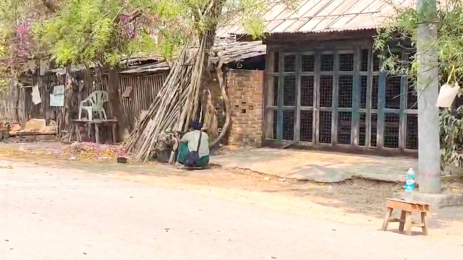 မြောင်မှာတိုက်ပွဲဖြစ်နေပြီး စစ်ကောင်စီရဲ့ပစ်ခတ်မှုတွေကြောင့် ဒေသခံ ၄ ဦးသေဆုံး