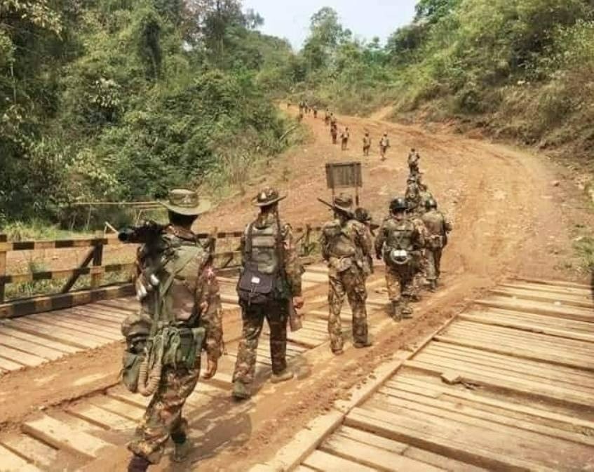 ပဲခူးရိုးမကို စစ်ကောင်စီဘက်က အင်အား ၁၀၀၀ ခန့်နဲ့ စစ်ကြောင်းထိုး ထိတွေ့တိုက်ပွဲတွေ ဖြစ်ပွားနေ