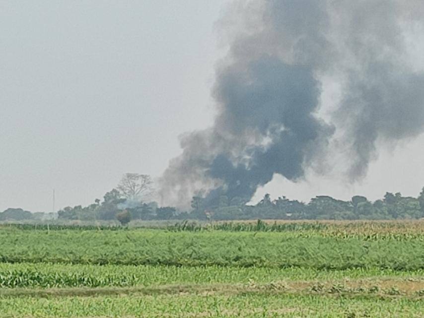 အင်အား ၂၀၀ ကျော်ပါစစ်ကြောင်းက ရေစကြို၊ ဇရပ်နီရွာကို မီးရှို့နေ