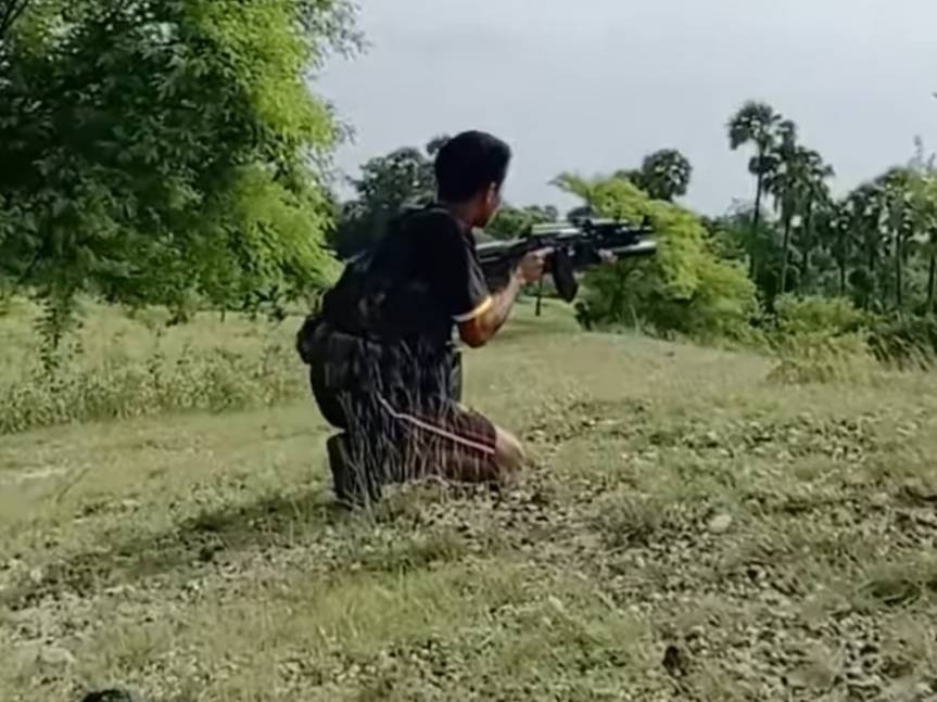 ရေစကြိုမြို့မှာ စစ်ကောင်စီစစ်ကြောင်းကို PDF တွေ မိုင်းဆွဲ တိုက်ခိုက်