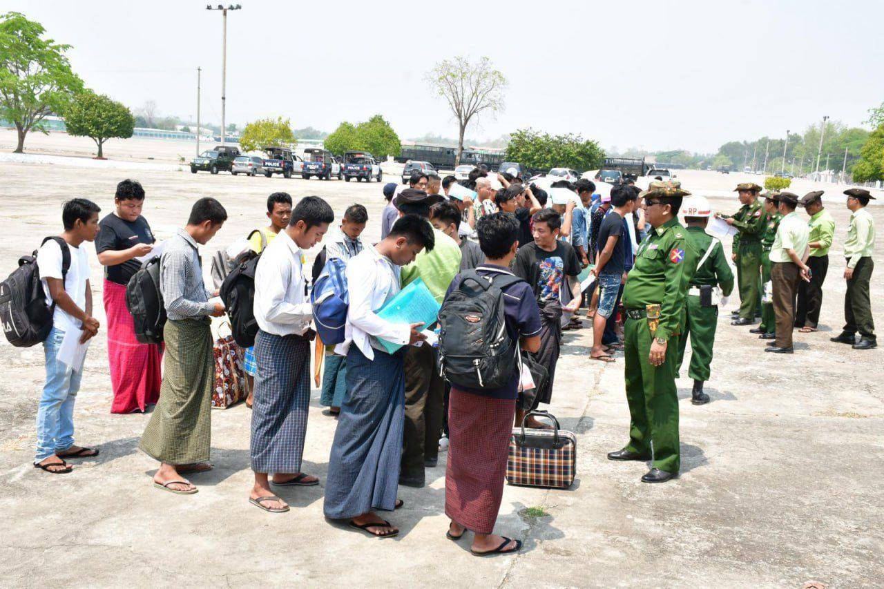 စစ်မှုထမ်းဖို့အတွက် နတ်မောက်က အမျိုးသား ၅ ဦး အဓမ္မဖမ်းဆီးခံရ