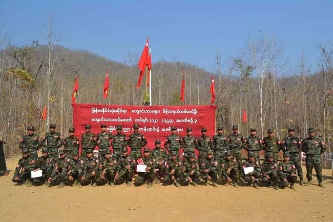 ABSDF ရဲ့တပ်ရင်း ၁၂ အပတ်စဥ် ၃ သင်တန်းဆင်း