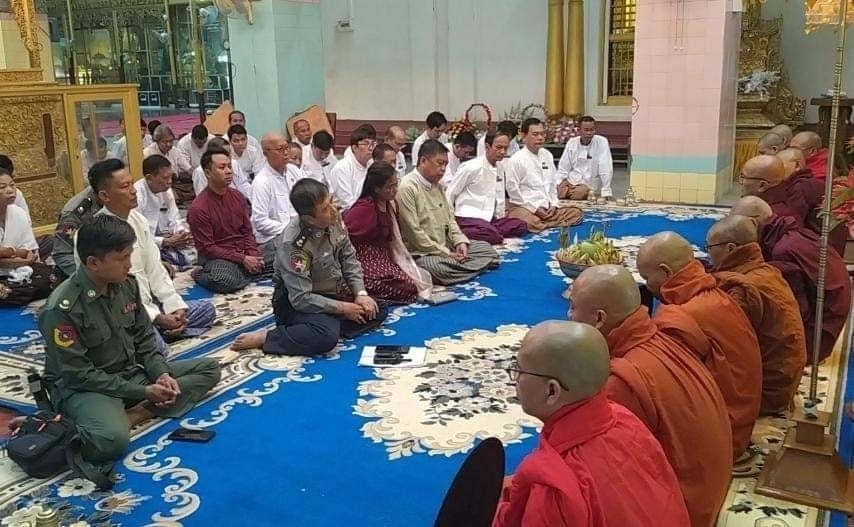 ကြက်ပျံမကျစည်ကားခဲ့ဖူးတဲ့ ပေါင်းတည်စွယ်တော်ပွဲ စစ်ကောင်စီလက်ထက် လာရောက်ဖူးမြော်သူ မရှိသလောက်နည်းသွား