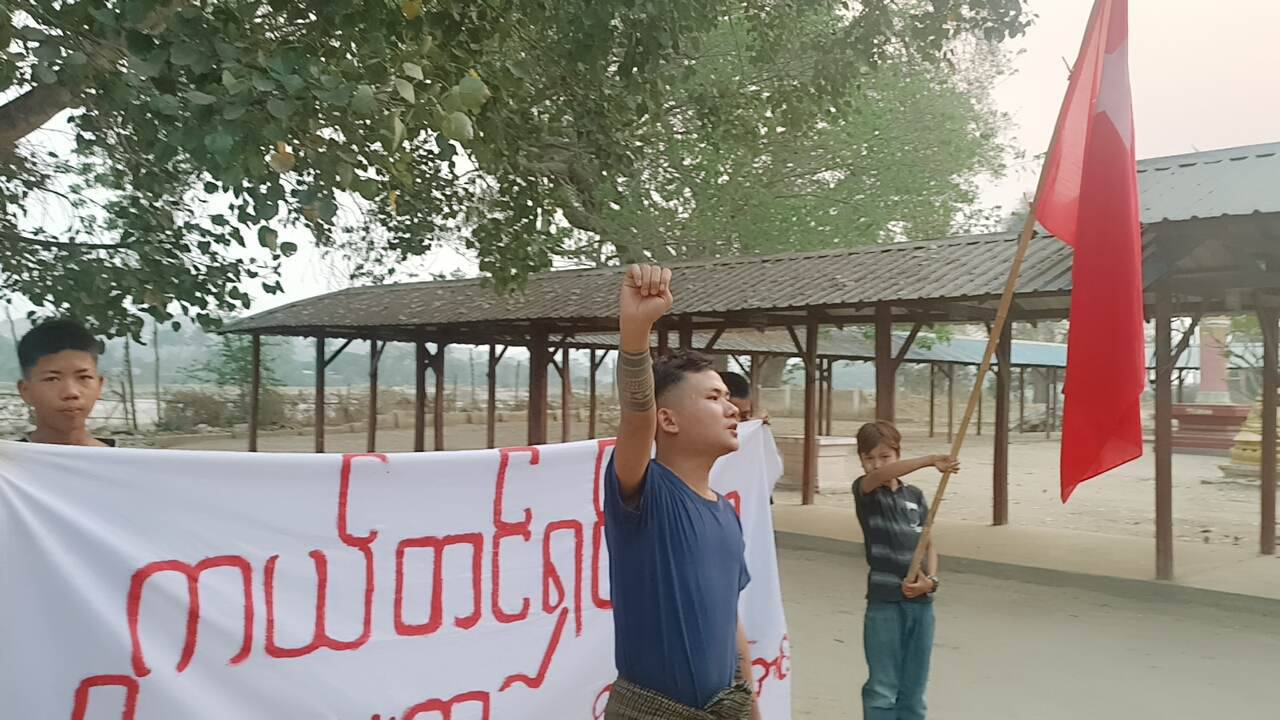 မတရားတဲ့ စစ်မှုထမ်းဥပဒေ အလိုမရှိကြောင်း ချီတက်ဆန္ဒပြ (Photo News)