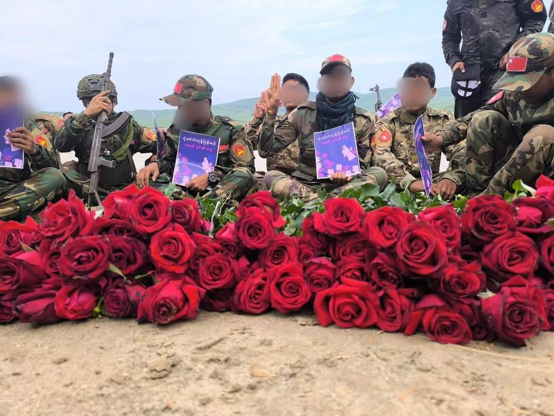 မန္တလေးတိုင်းက ဒေသခံတော်လှန်ရေးအဖွဲ့တွေ ဒေါ်အောင်ဆန်းစုကြည် မွေးနေ့အထိမ်းအမှတ်ပြုလုပ်