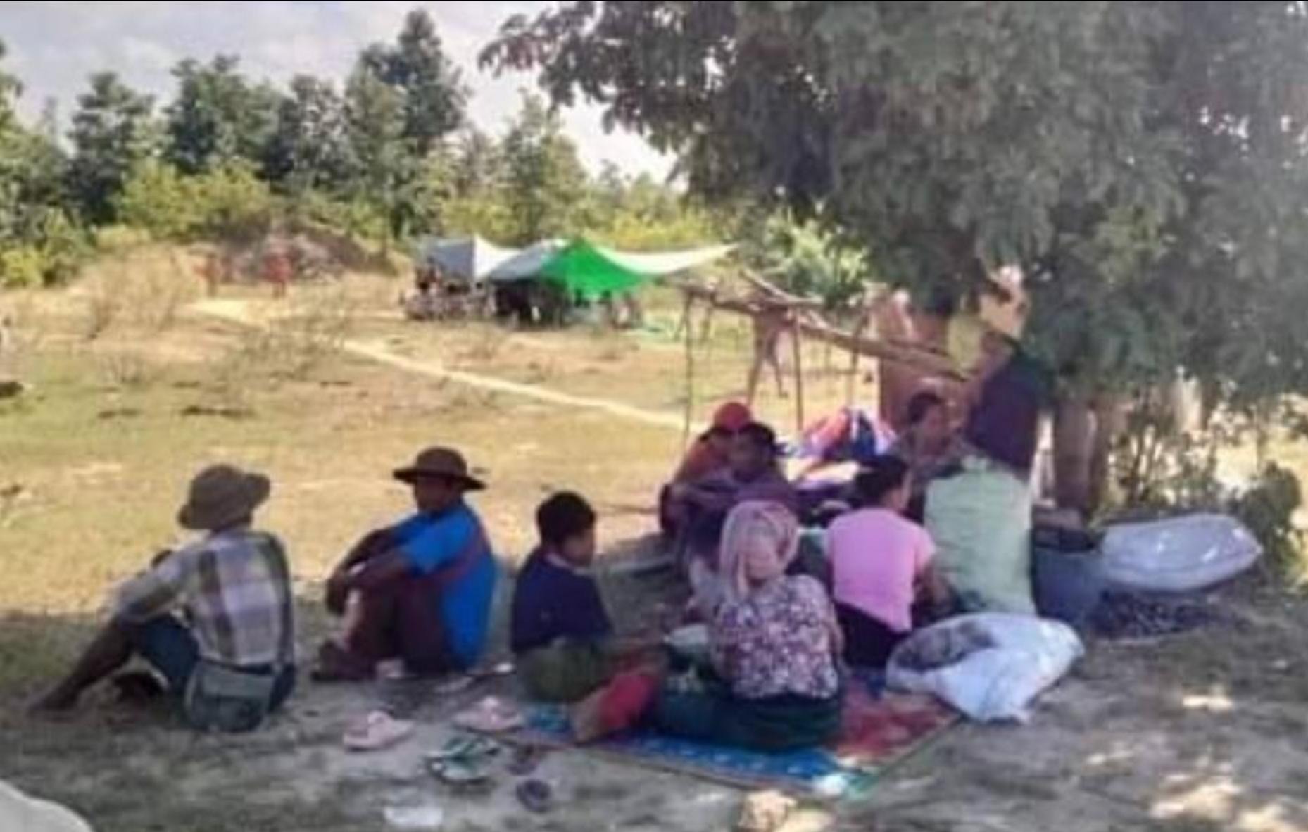 ပခုက္ကူမှာ စစ်ကောင်စီက စစ်ကြောင်းထိုးလို့ ဒေသခံ ၄,၀၀၀ ကျော်စစ်ရှောင်နေရပြီး အကူအညီလိုအပ်နေ