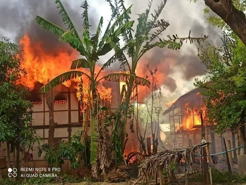 ချောင်းဦးမှာ ၂ ရက်အတွင်း ကျေးရွာ ၆ ရွာနီးပါး စစ်ကောင်စီမီးရှို့ဖျက်ဆီး