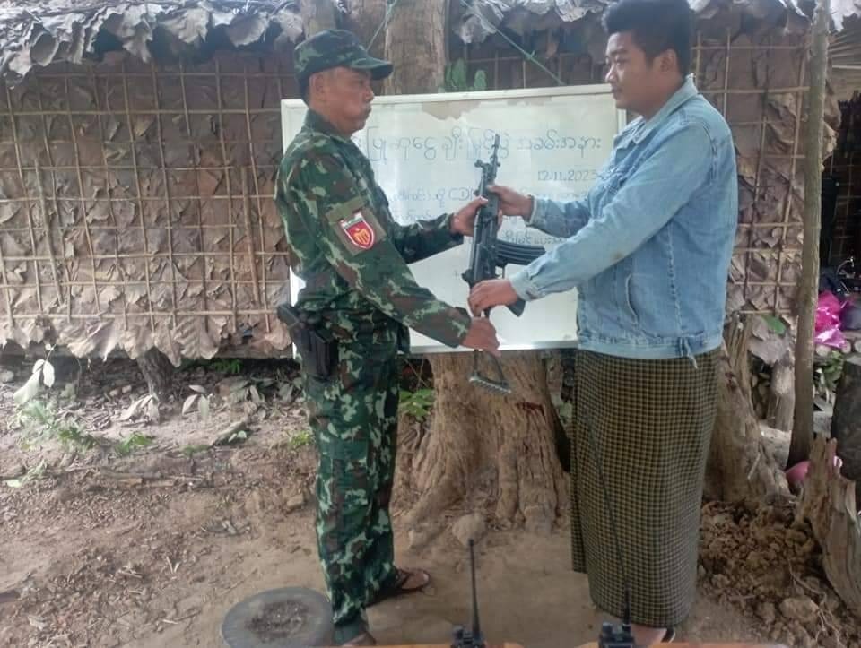 ကျောက်ထုအမြောက်တပ်က ဒုအရာခံဗိုလ် YRA ဆီ အလင်းဝင်