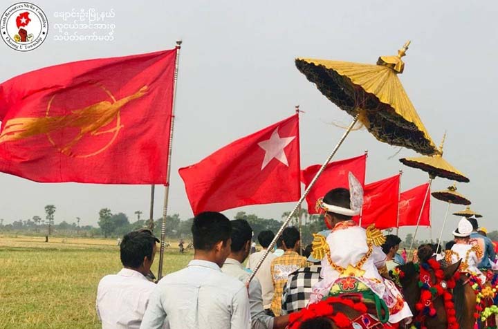 စစ်ကိုင်းတိုင်းထဲက ရှင်ပြုနားသ တော်လှန်အလှူတော် (Photo News)