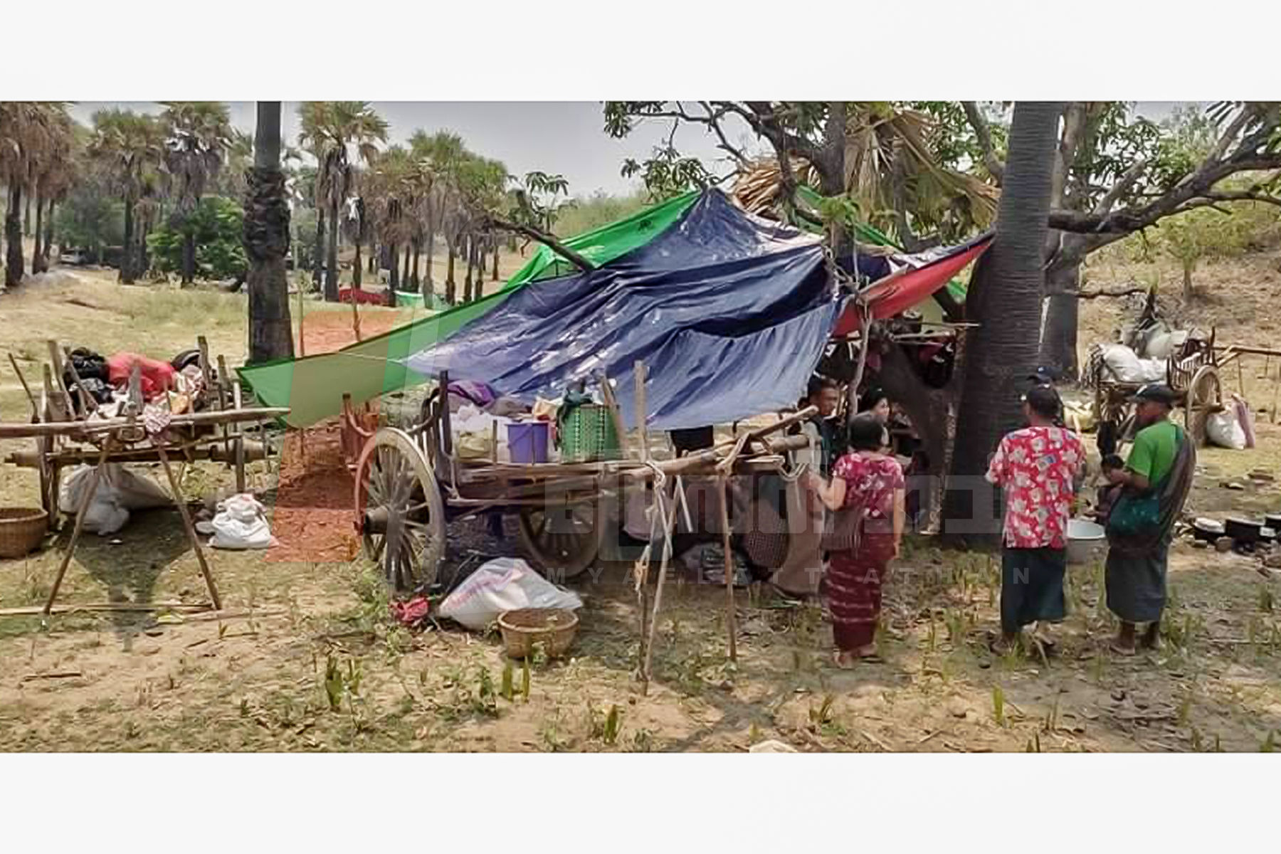တွဲကား ၃စီးရှာမတွေ့လို့ အိမ်ခြေ ၃၀၀နီးပါး မီးရှို့ခံလိုက်ရပြီး စစ်ရှောင်ပြည်သူတွေ အကူညီလိုအပ်