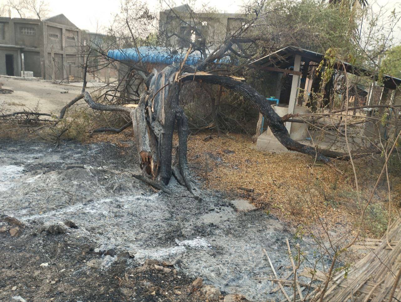 နွားထိုးကြီးမှာ ကျေးရွာထဲ လေယာဥ်ဗုံးကြဲခံရလို့ ၂ ဦးဒဏ်ရာရပြီး နေအိမ် ၂၃ လုံးပျက်စီး