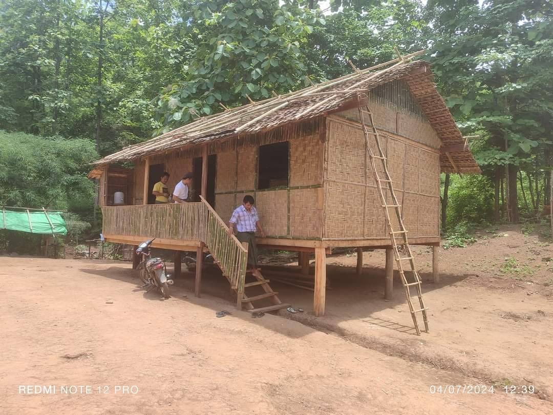 ပုံညာတောင်တန်းက စစ်ရှောင်ကလေးတွေအတွက် စာသင်ကျောင်းဆောက်လုပ်ပေး