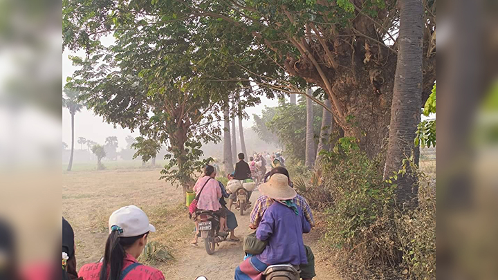 ခင်ဦးမှာ အသက် ၈၀ ကျော်အဘွားအိုတဦး ၂ ရက်ကြာ စစ်ရှောင်ပြီးနောက် ရွာအပြန်လမ်းတွင် သေဆုံး