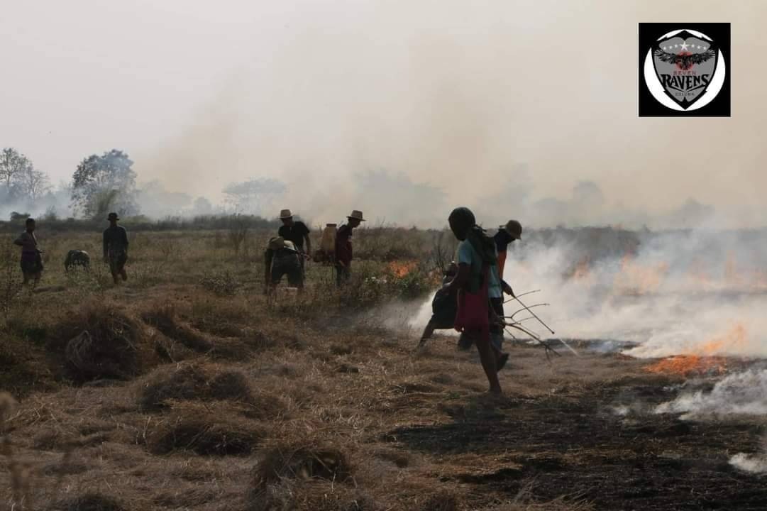 လယ်ကွင်းမီးကနေ ကူးစက်ပြီး နေအိမ် ၁၀ လုံးမီးလောင်၊ PDF တွေကငြှိမ်းသတ်ပေးခဲ့