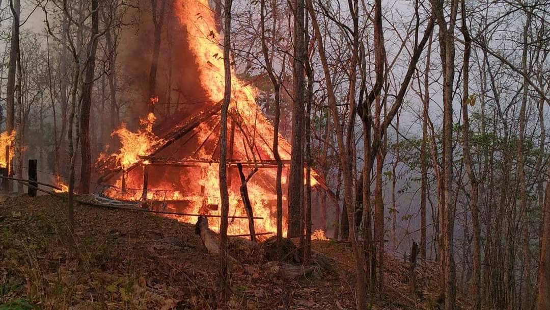 အမှိုက်တွေမီးရှို့ရာက PDF အဆောင်တခုမီးလောင်ပြီး ကျပ်သိန်း ၃၀ ဆုံးရှုံး